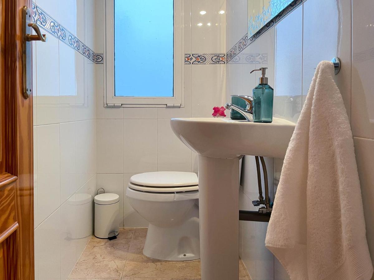 Amplio Apartamento En Pleno Corazon De Alicante Eksteriør bilde