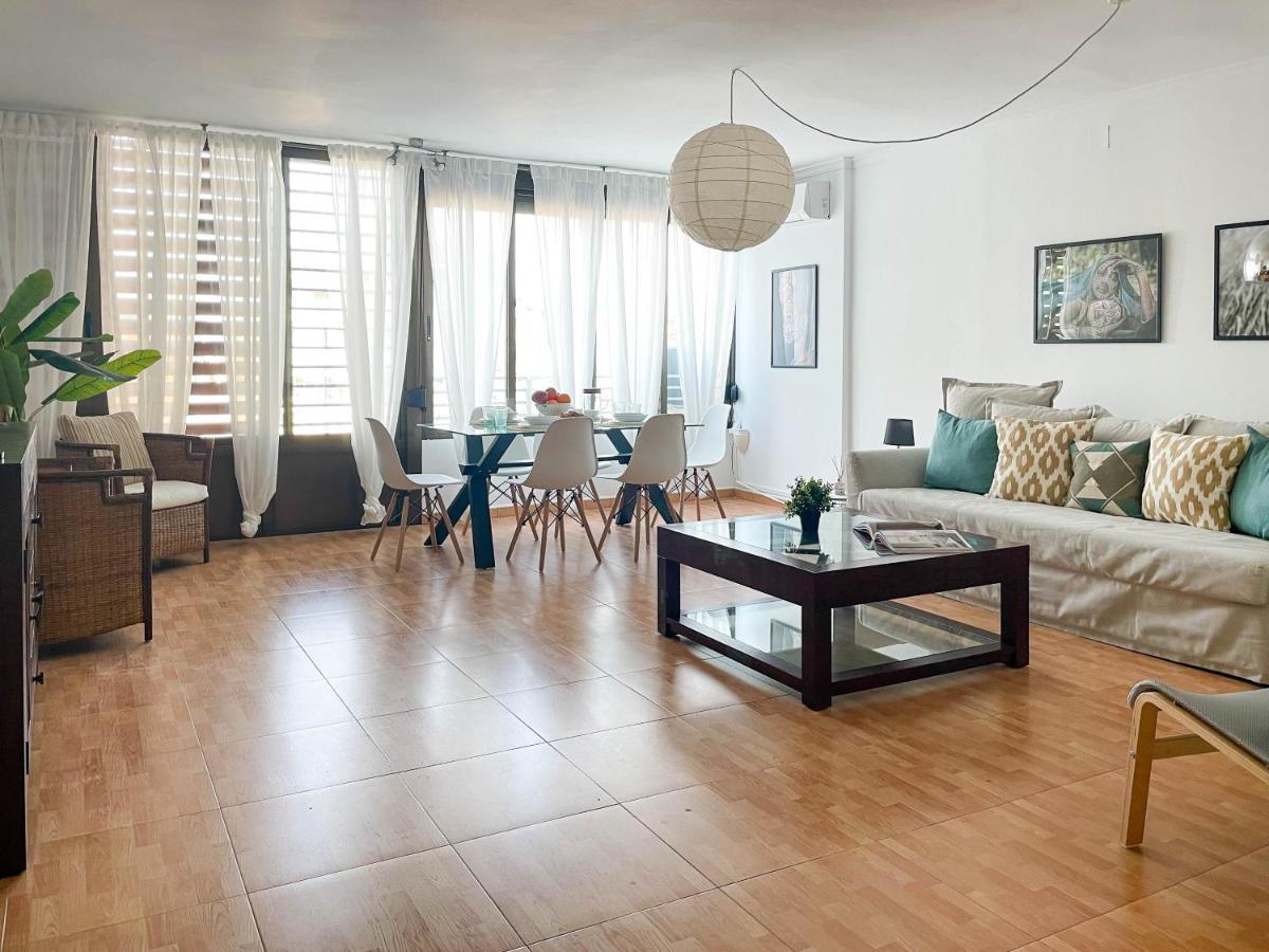 Amplio Apartamento En Pleno Corazon De Alicante Eksteriør bilde