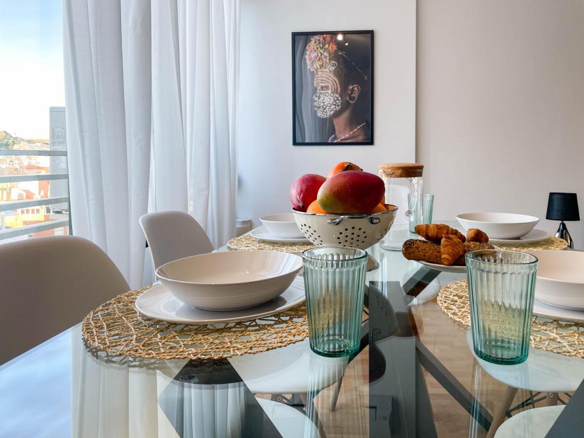 Amplio Apartamento En Pleno Corazon De Alicante Eksteriør bilde